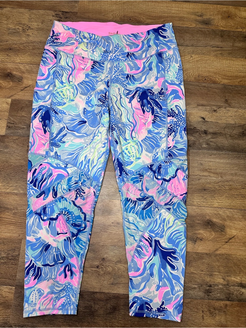 Lilly Pulitzer Women’s Pink & Blue Sea Print Leggings